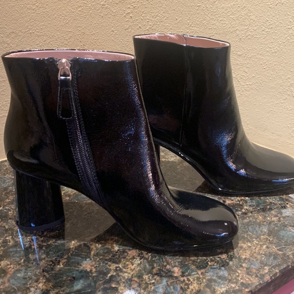 Kate Spade black patent leather booties with silver heel detailing - Picture 2 of 6